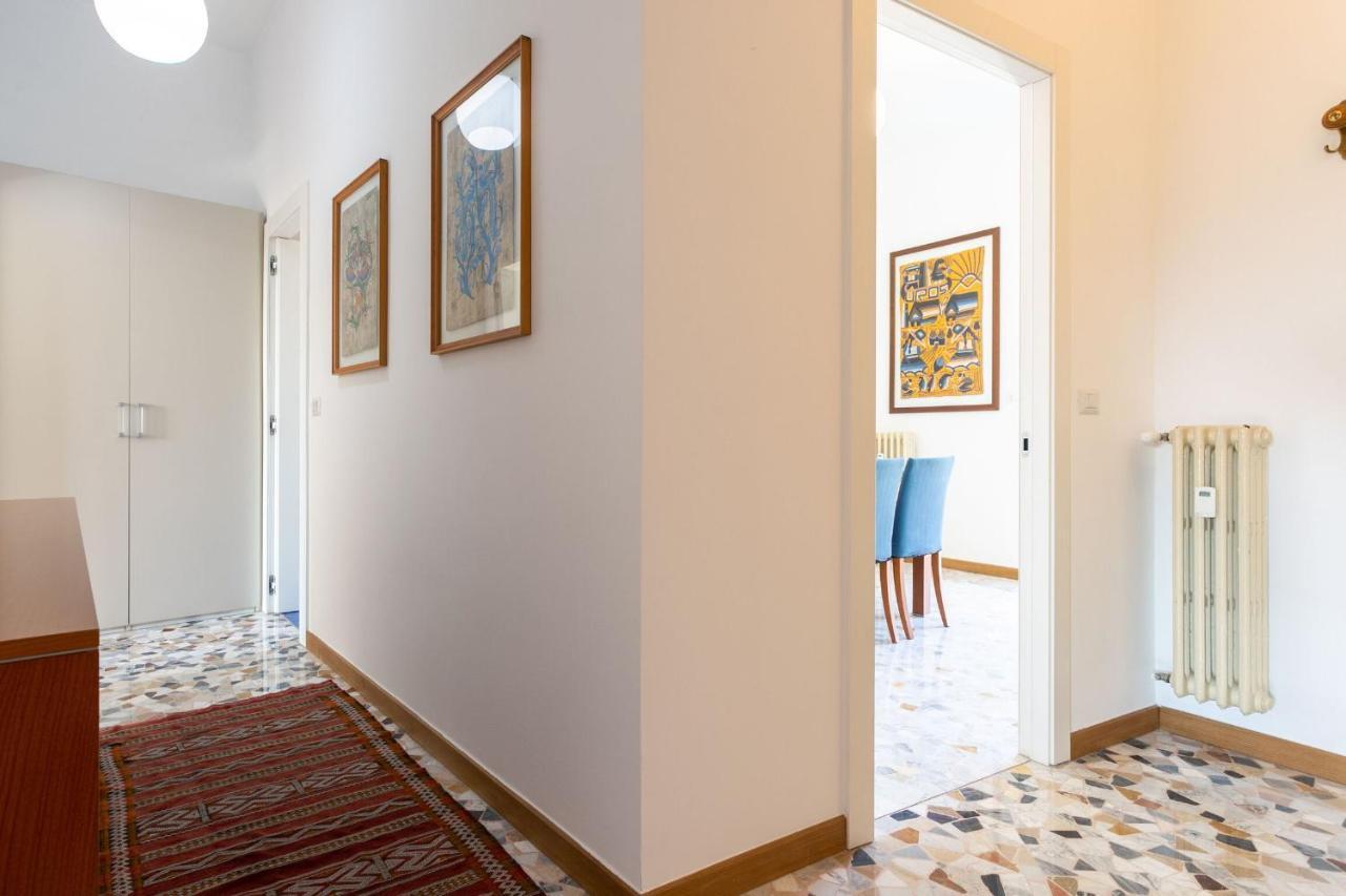 Garibaldi Two Bedrooms By Halldis Μιλάνο Εξωτερικό φωτογραφία