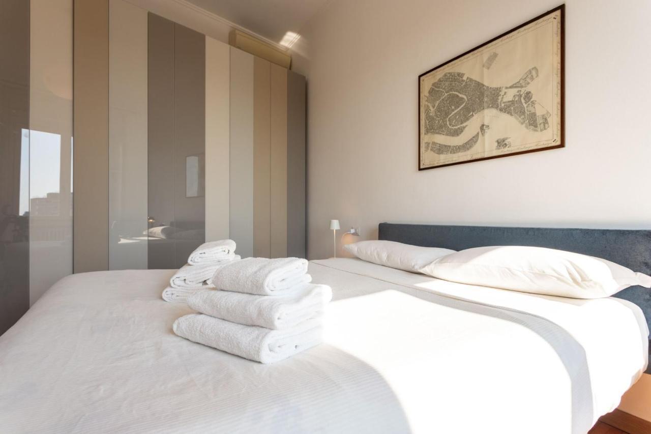Garibaldi Two Bedrooms By Halldis Μιλάνο Εξωτερικό φωτογραφία